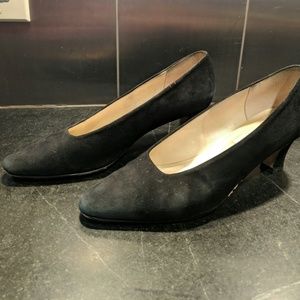 Women's suede shoes
